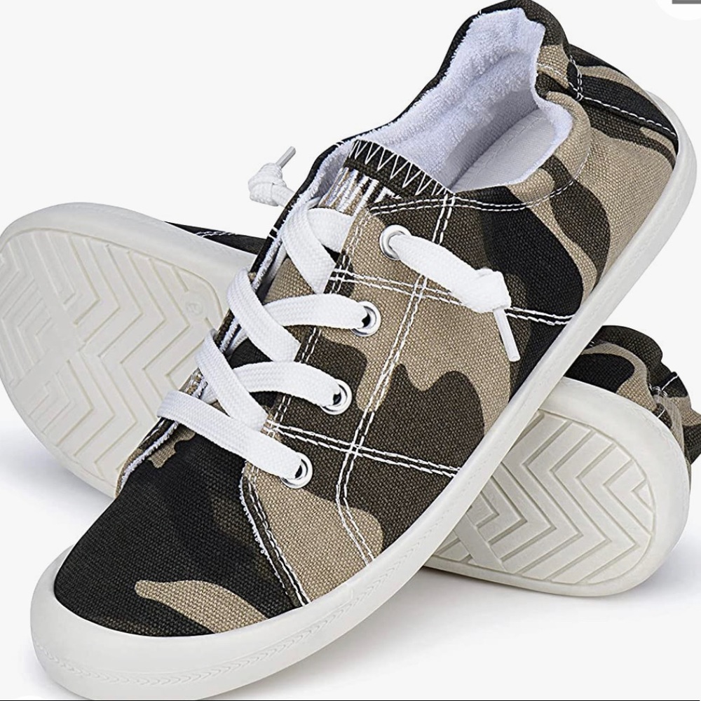 Sowift Women’s Low Top Canvas Fashion Slip On Sneaker Casual Walking Shoes